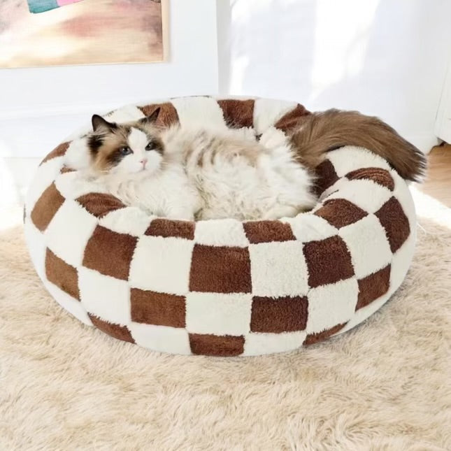 Petloom Checkmate Bed plush pet bed for dogs and cats