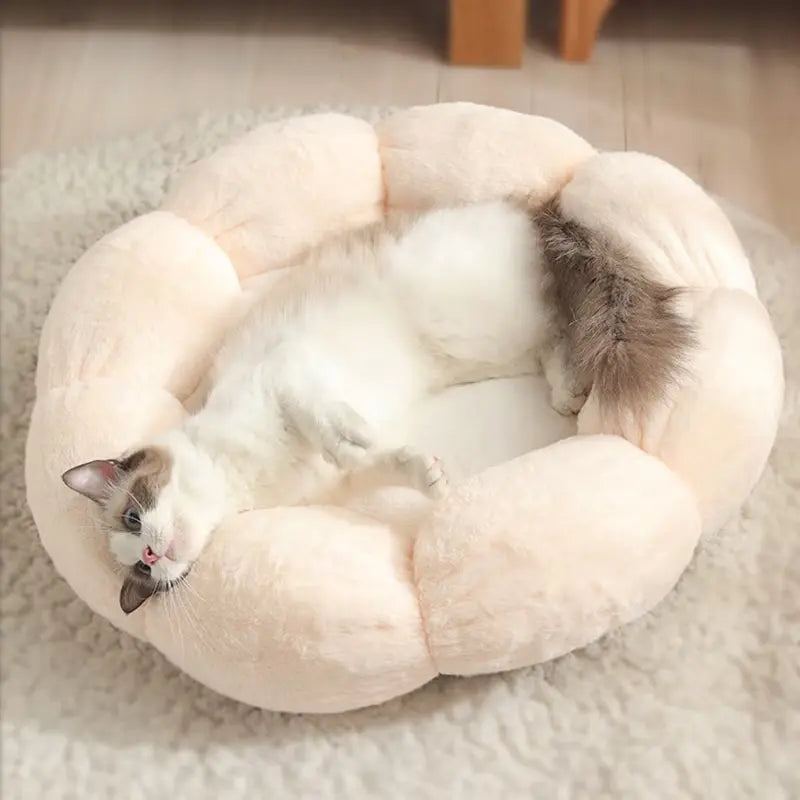 PETLOOM Bloomy Flower Plush Cat Bed™