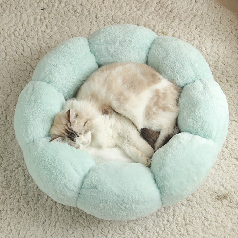 PETLOOM Bloomy Flower Plush Cat Bed™