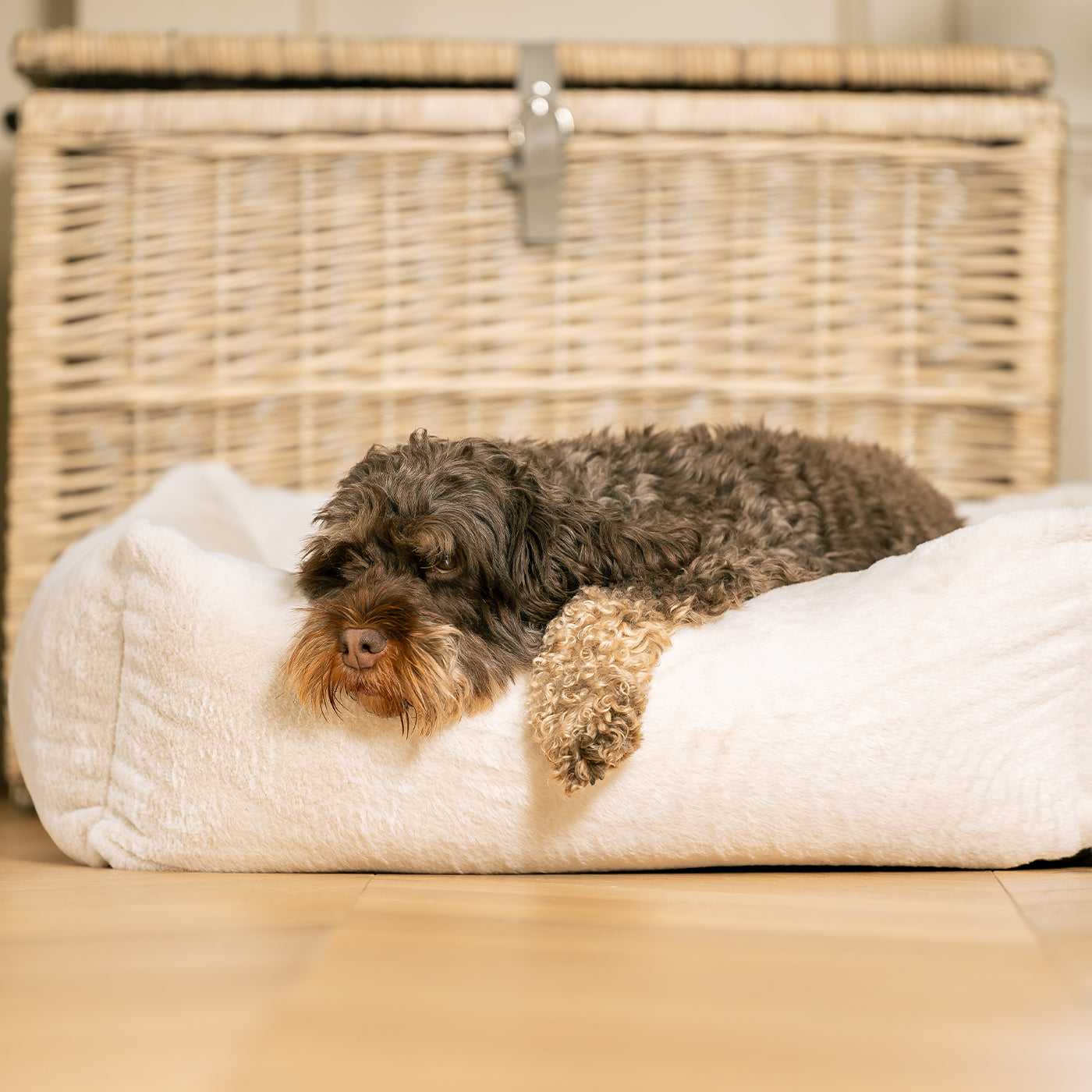 PETLOOM Calming Faux Fur Box Dog Bed™