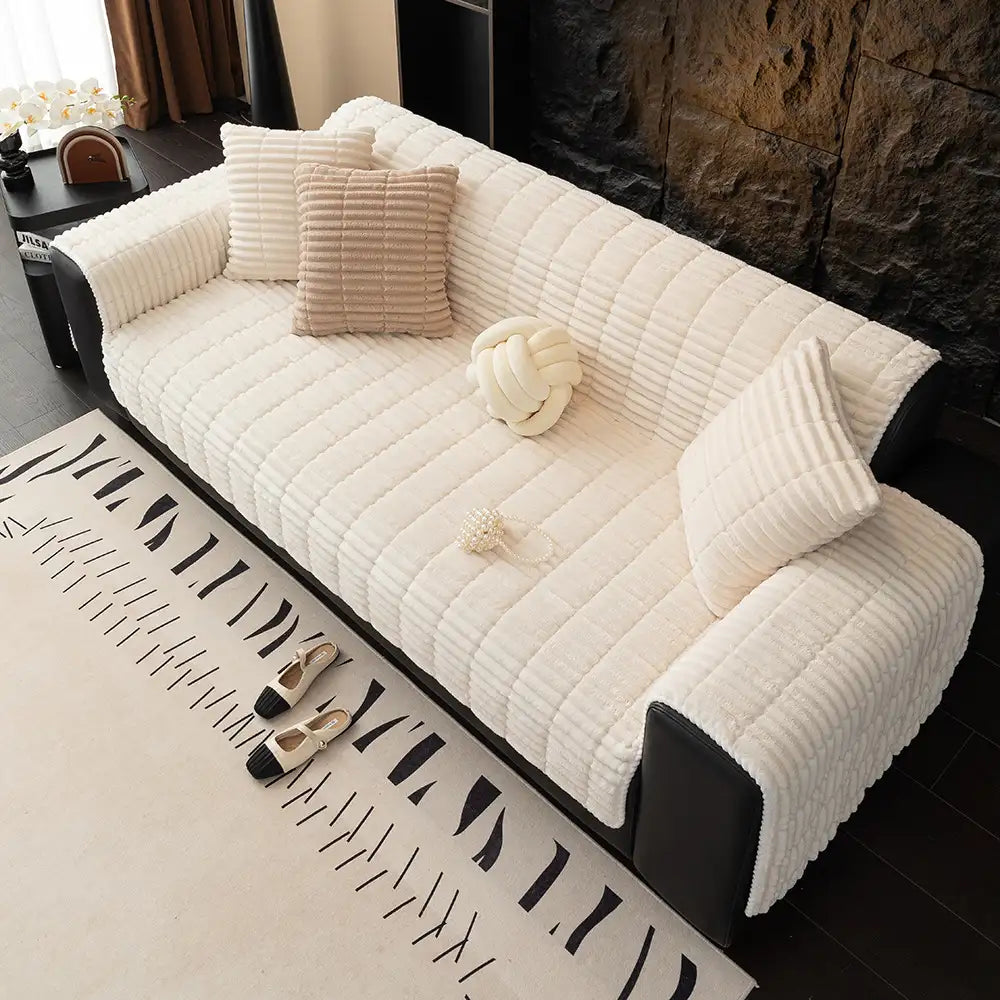 PETLOOM One-Piece Cozy Flannel Sofa Protection Non-Slip Couch Cover™