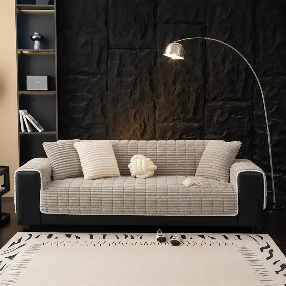 PETLOOM One-Piece Cozy Flannel Sofa Protection Non-Slip Couch Cover™