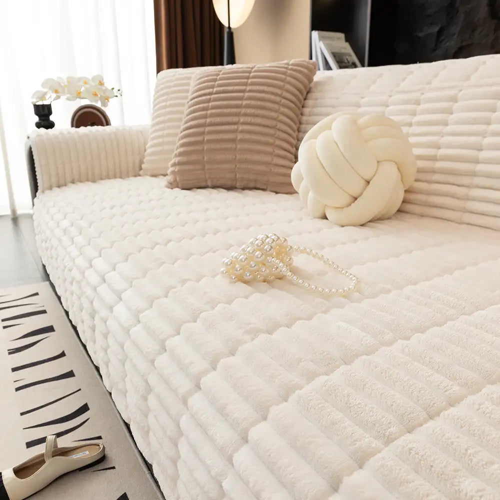 PETLOOM One-Piece Cozy Flannel Sofa Protection Non-Slip Couch Cover™