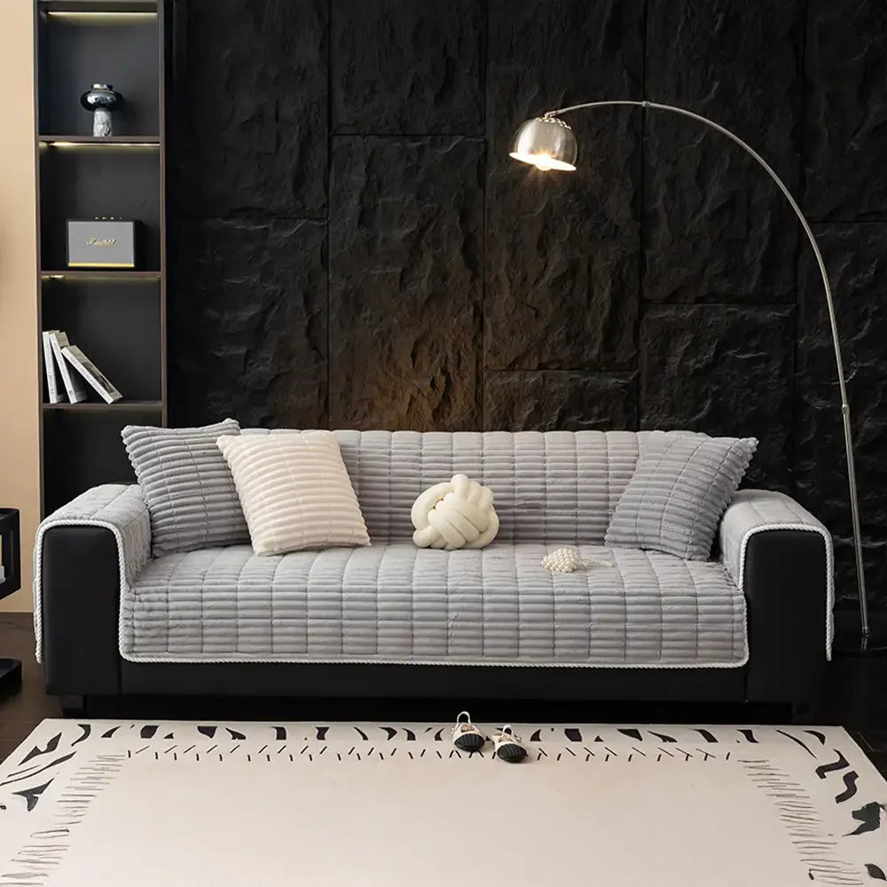 PETLOOM One-Piece Cozy Flannel Sofa Protection Non-Slip Couch Cover™