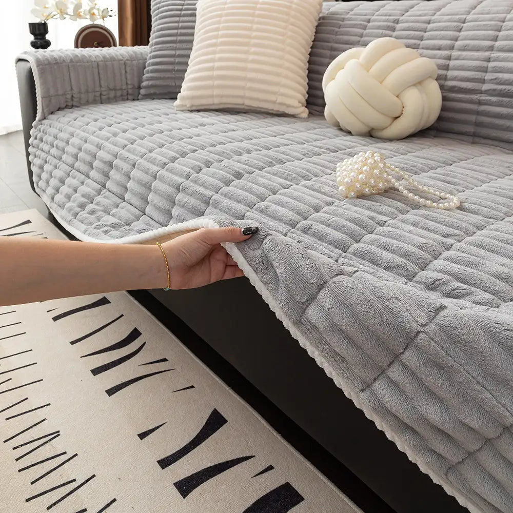 PETLOOM One-Piece Cozy Flannel Sofa Protection Non-Slip Couch Cover™