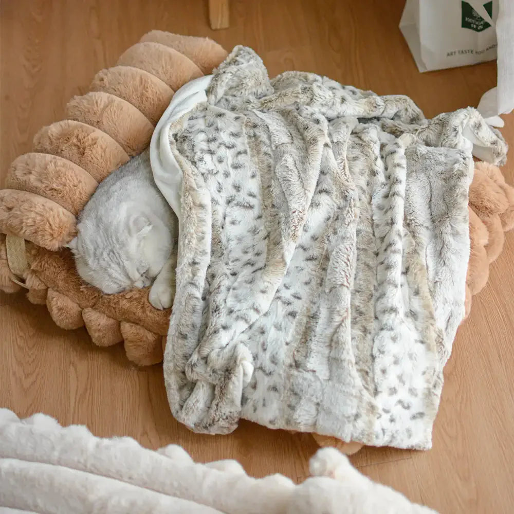 PETLOOM – Softness Faux Rabbit Fur Warming Pillow Dog Bed Cozy Cloud™