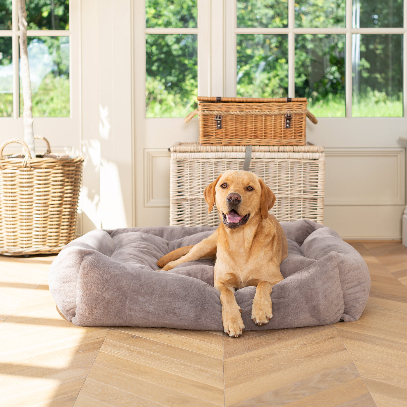 PETLOOM Calming Faux Fur Box Dog Bed™
