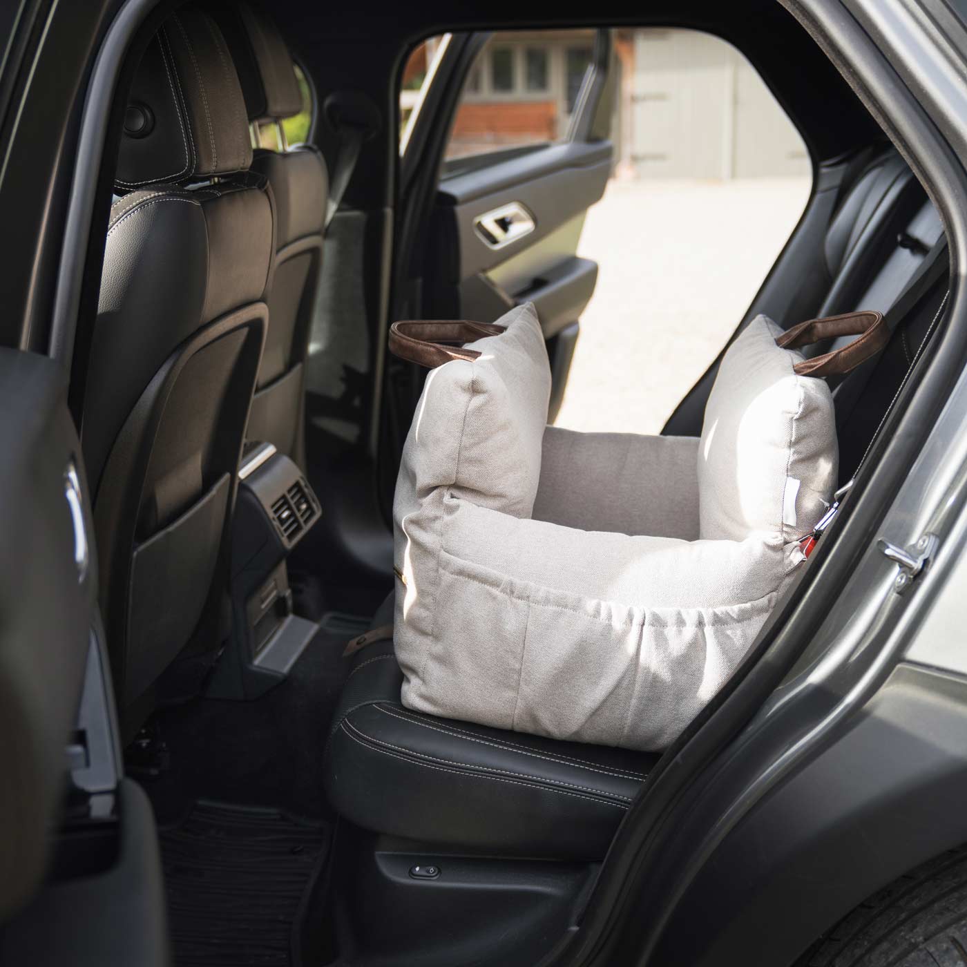PETLOOM Easy Traveller Pet Carrier & Car Seat Bed™