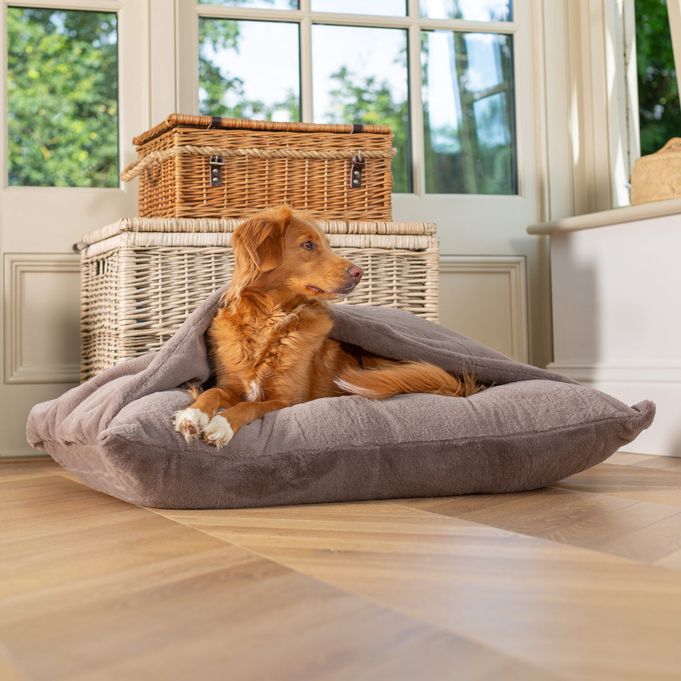 PETLOOM Sleepy Burrows Calming Faux Fur Dog Bed™