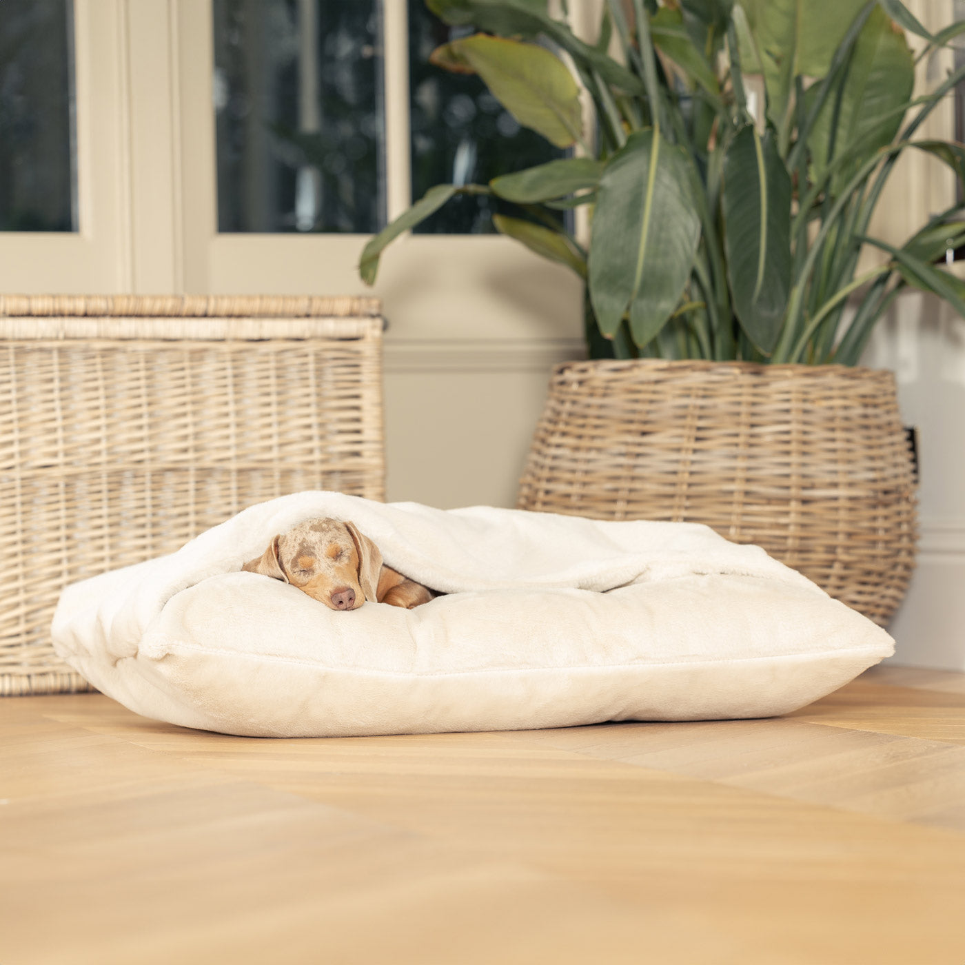 PETLOOM Sleepy Burrows Calming Faux Fur Dog Bed™