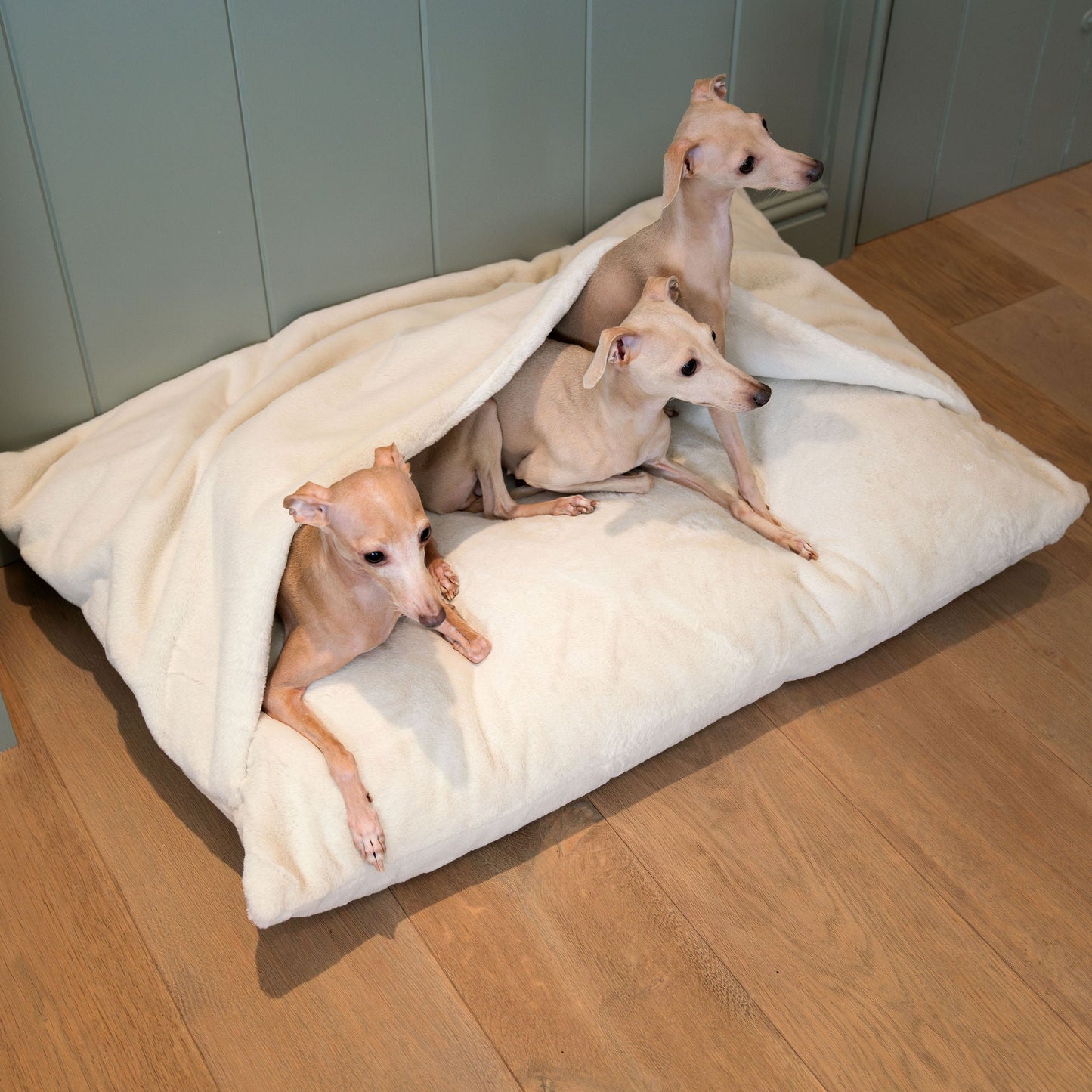 PETLOOM Sleepy Burrows Calming Faux Fur Dog Bed™