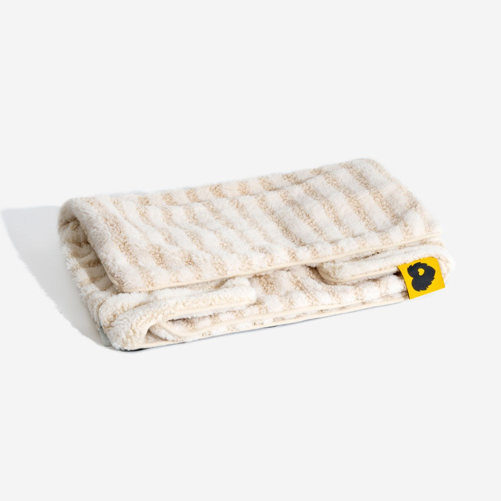 PETLOOM Trendy Striped Faux Lambswool Double Layer Dog & Cat Sofa Bed™