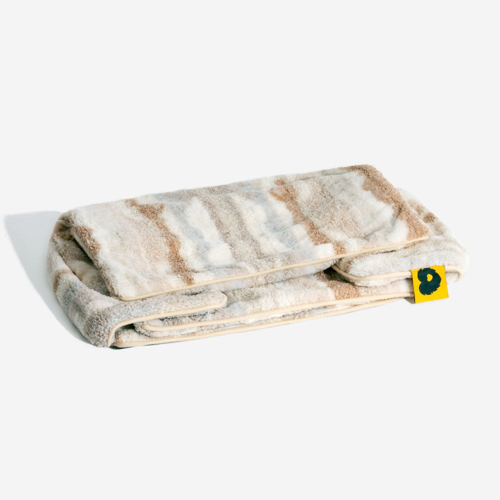 PETLOOM Trendy Striped Faux Lambswool Double Layer Dog & Cat Sofa Bed™