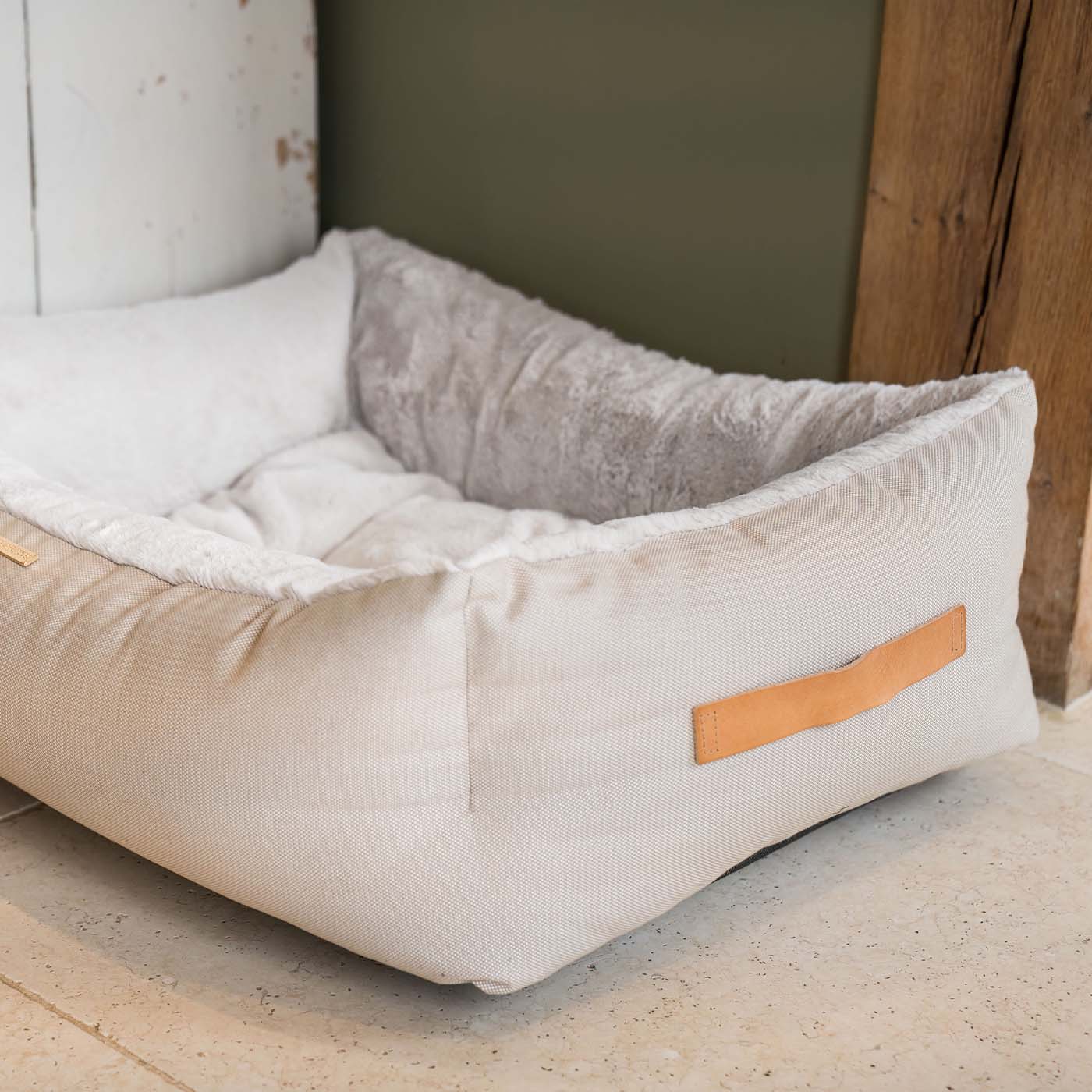 PETLOOM Essentials Twill Box Dog Bed™