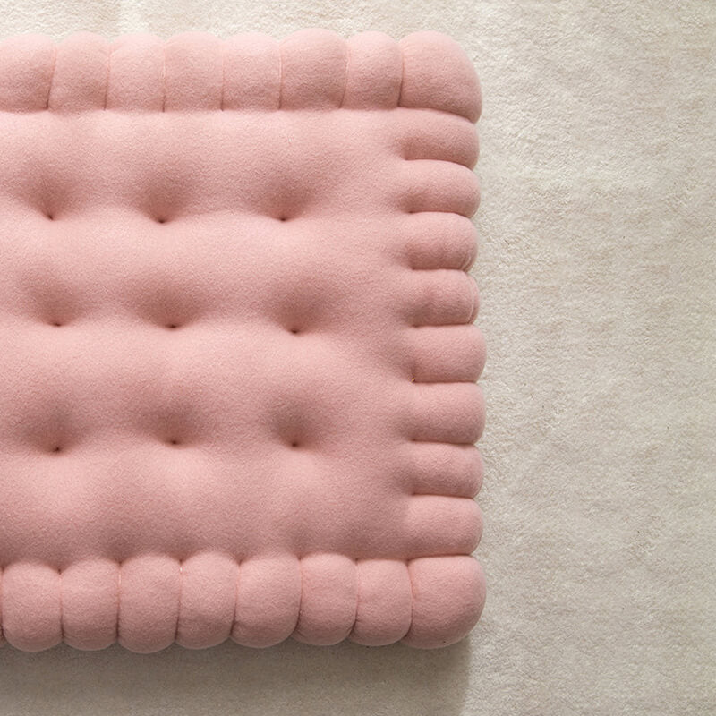 PETLOOM – Biscuit Quilted Dog Bed™