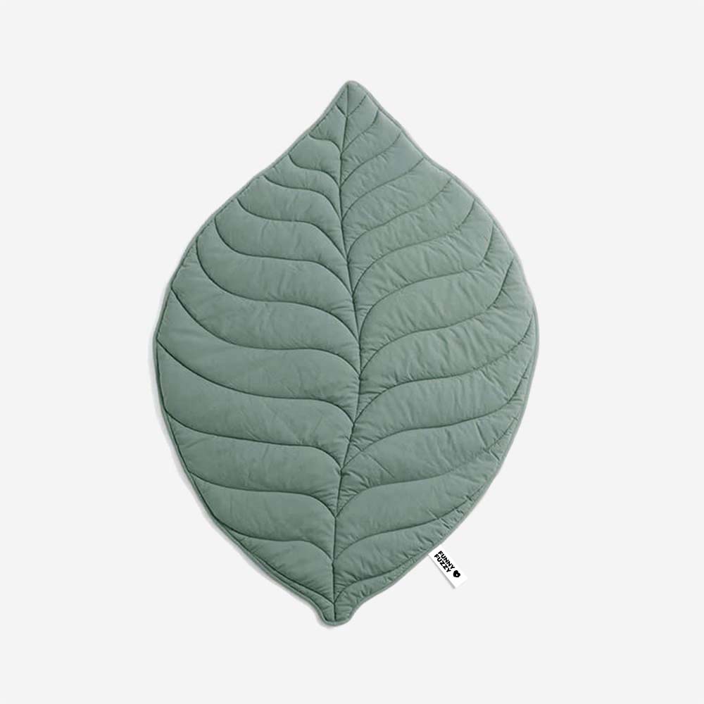 PETLOOM Leaf Shape Dog Blanket™