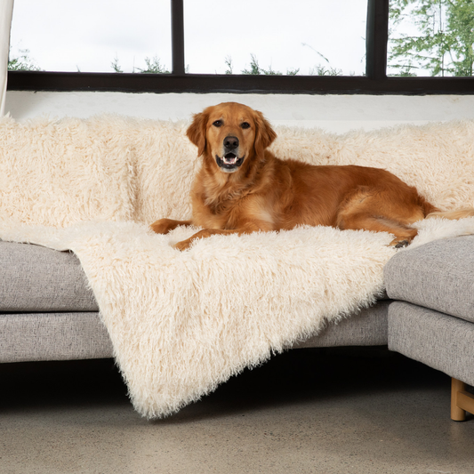 PETLOOM Luxe Waterproof Faux Fur Blanket™