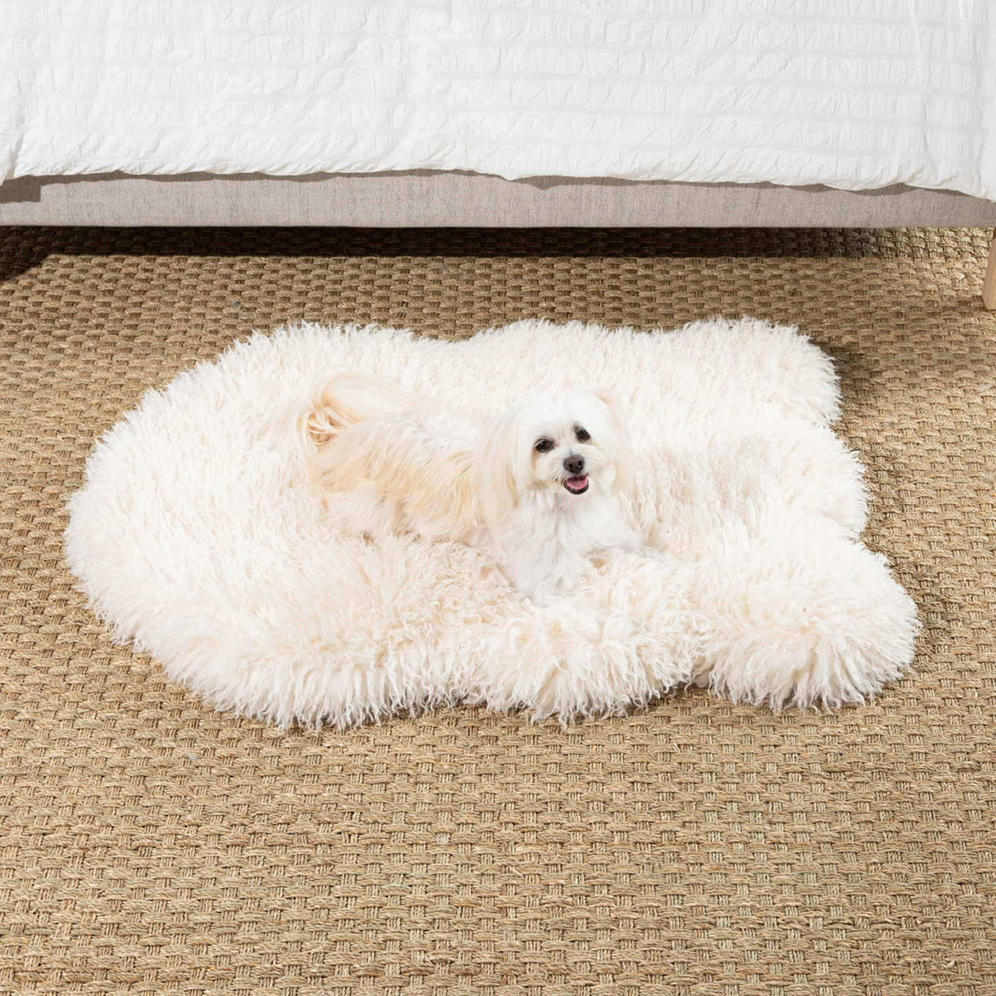 PETLOOM Luxe Faux Fur Orthopedic Dog Bed™