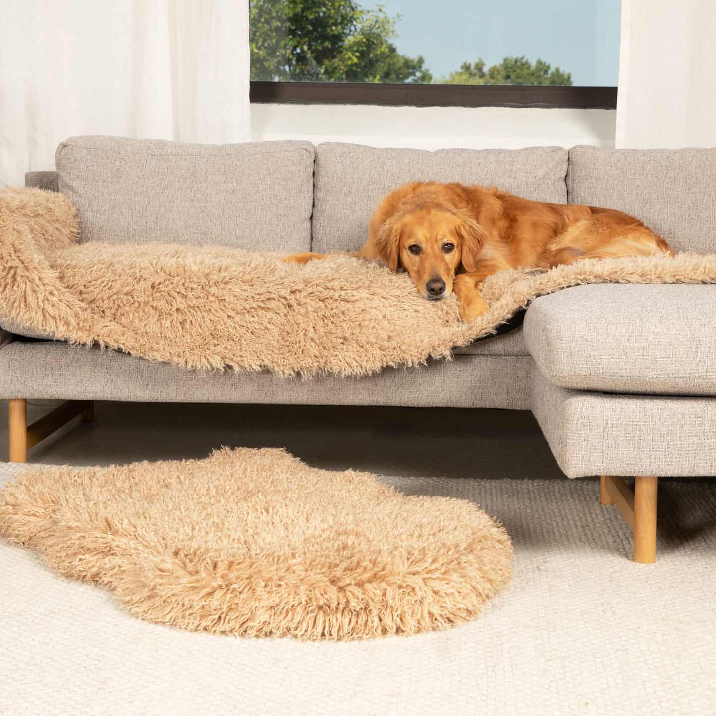 PETLOOM Luxe Waterproof Bed Runner™